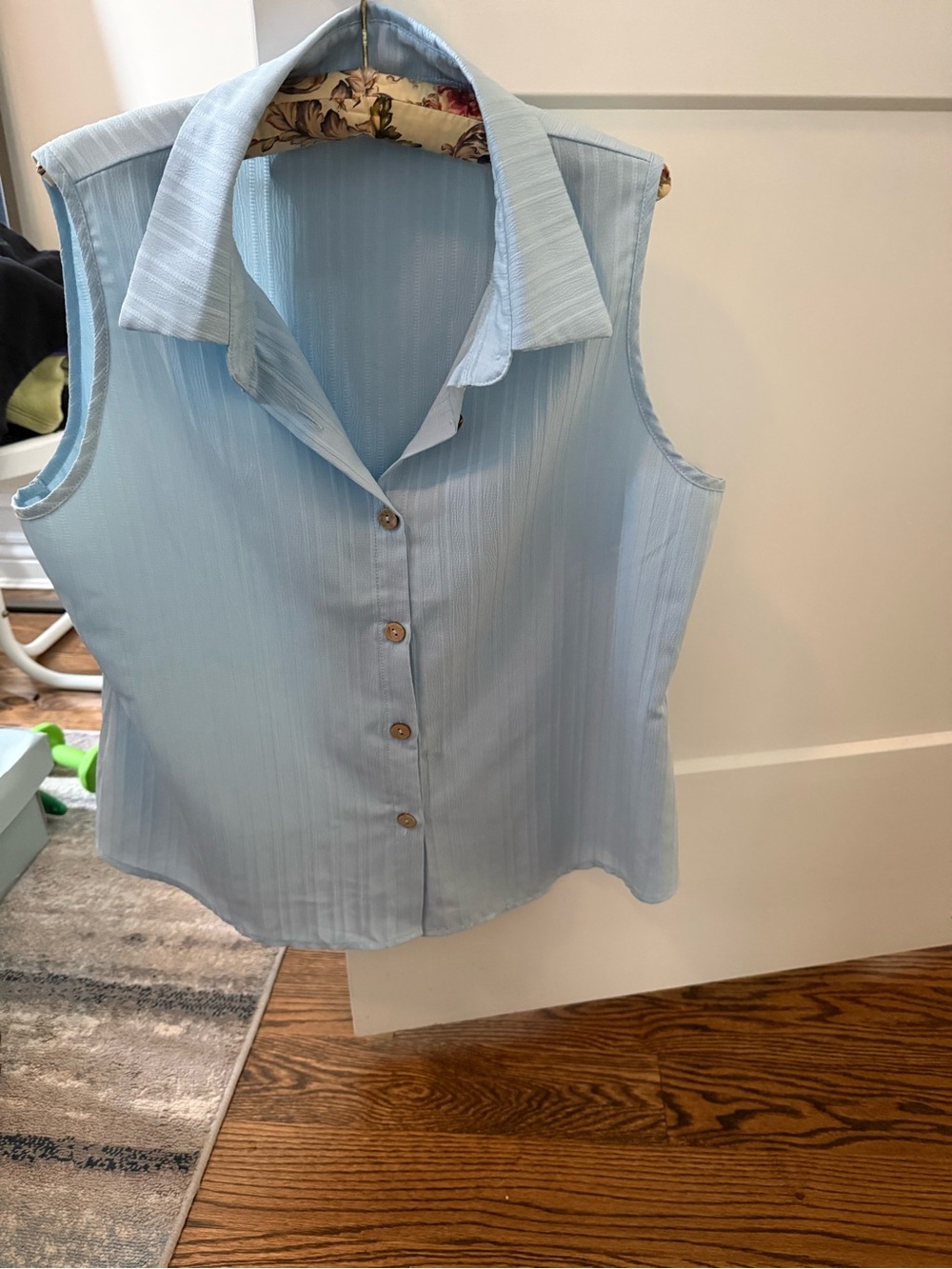 Light Blue Sleeveless Button-Front Women's Top